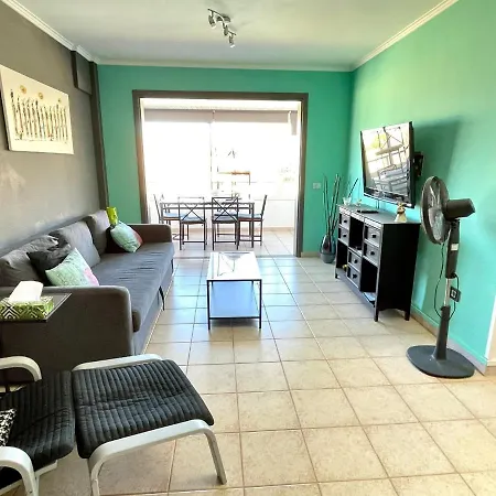 Apartment La Pineda Beautiful Duplex Free Wifi
